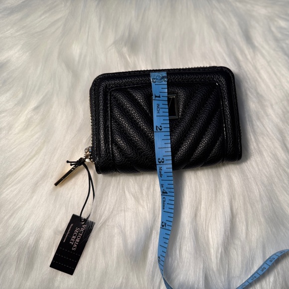 NEW‼️ VICTORIA'S SECRET Small Wallet with Zip - Picture 12 of 16